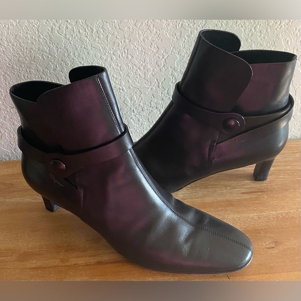 Salvatore Ferragamo Black Leather Ankle Boots Kitten Heel Pointy Square Toe 9.5